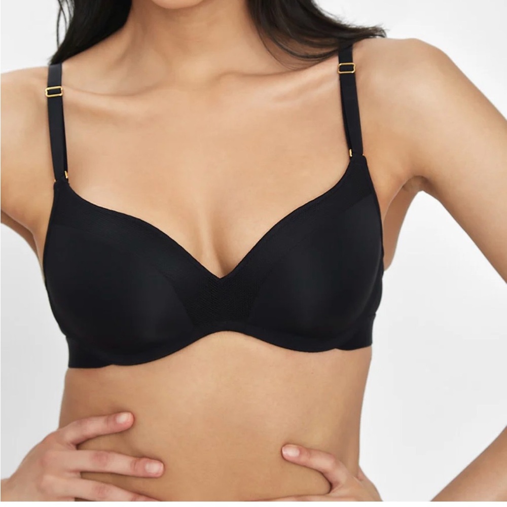 NWT Lively No-Wire Push-Up Bra in Jet Black